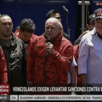 Diosdado Cabello addresses a Venezuelan crowd, demanding an end to US sanctions. Photo: VTV.com.ve.