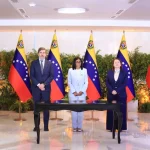 The acting president of Venezuela, Delcy Rodríguez, with representatives of European energy corporations Repsol and Eni at the signing of the agreement fot the Cardon IV gas project, March 12, 2026. Photo: Presidential Press.