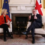 European Commission President Ursula von der Leyen and UK Prime Minister Keir Starmer in a May 2025 meeting. Photo: Andy Rain/EPA/Bloomberg.