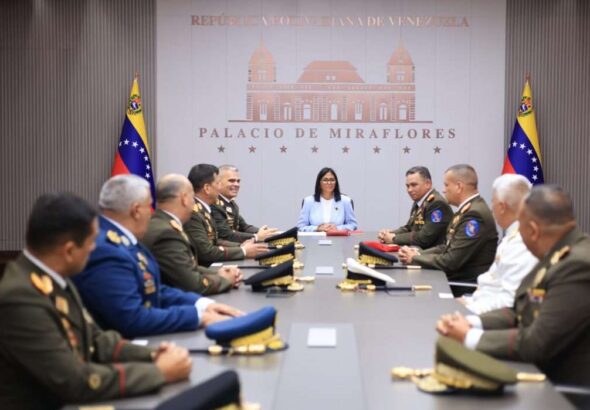 Venezuelan Acting President Delcy Rodríguez meets former Defense Minister Vladimir Padrino López and other members of the current and outgoing high command of the FANB at Miraflores Palace, March 19, 2026. Photo: Presidential Press.