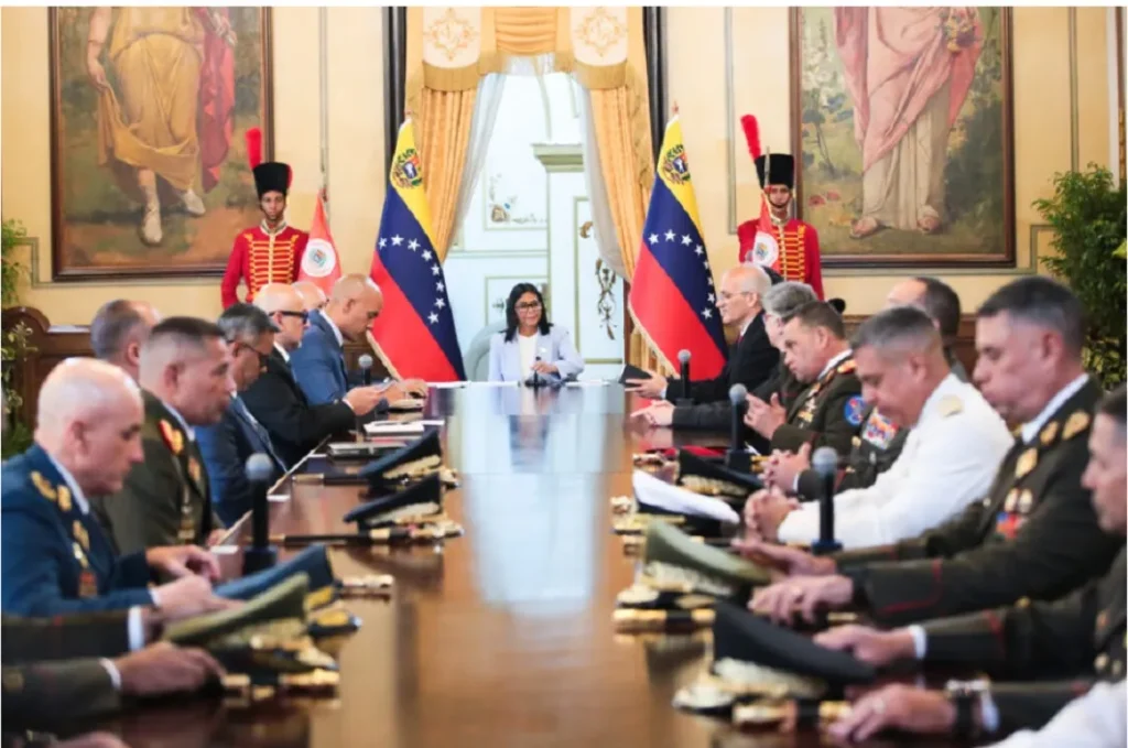 Venezuelan Acting President Delcy Rodríguez meets the new high command of the Bolivarian National Armed Force in Miraflores Palace, March 19, 2026. Photo: Presidential Press.