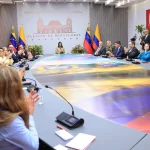 Venezuelan Acting President Delcy Rodríguez presides over a meeting with high-level Colombian officials at Miraflores Palace, Caracas, on Friday, March 13, 2025. Photo: Venezuelan Presidential Press.