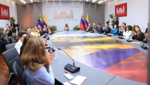 Venezuelan Acting President Delcy Rodríguez presides over a meeting with high-level Colombian officials at Miraflores Palace, Caracas, on Friday, March 13, 2025. Photo: Venezuelan Presidential Press.