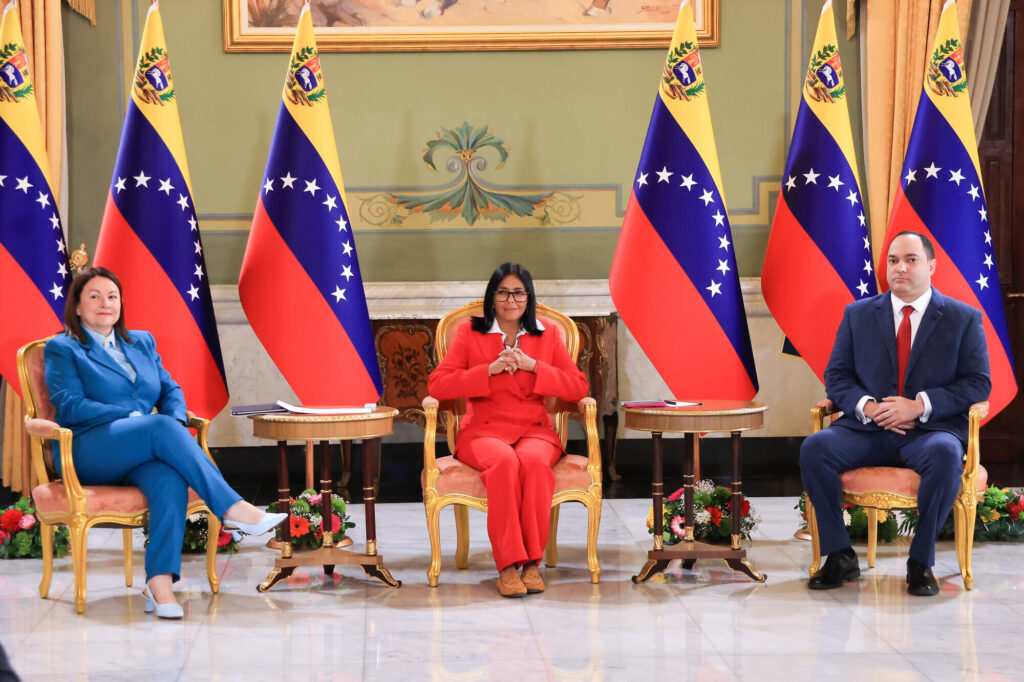 Venezuelan Acting President Delcy Rodríguez leading the signing ceremony of oil agreements with BP on Wednesday, April 29, 2026. Photo: Venezuelan Presidential Press.