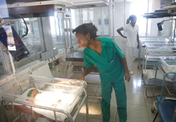 Neonatal unit in a Cuban hospital. Photo: cepr.net.