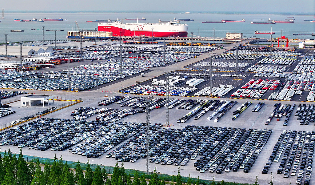 Chinese EVs at the Suzhou Port, awaiting carriers for export. Photo: Facebook/Xi's Moments.