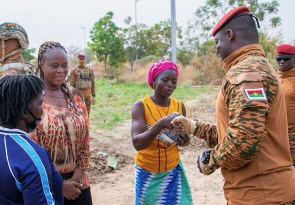 Ibrahim Traore visits women in agricultural production on International Women's Day. Photo: Burkina Faso Presidency.