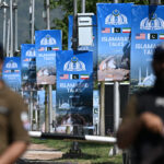 Security personnel stand guard at a security checkpost along a road temporarily closed near the Serena Hotel at the Red Zone area in Islamabad on April 20, 2026, ahead of anticipated US-Iran peace talks. Photo: AFP.
