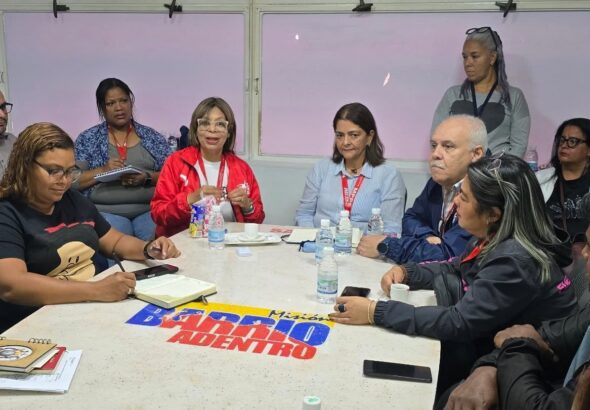A meeting of the members of the Barrio Adentro Medical Mission in Caracas, Venezuela. Photo: Facebook/Misión Barrio Adentro.
