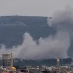 Smoke rises following an Israeli airstrike on the village of Qlaileh, as seen from the southern port city Tyre, Lebanon, April 15, 2026. Photo: AP.