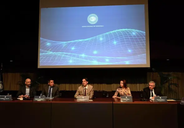 Luis Alberto Pérez González, the acting president of the Central Bank of Venezuela, during a press conference on Friday, April 24, 2026. Photo: Central Bank of Venezuela.
