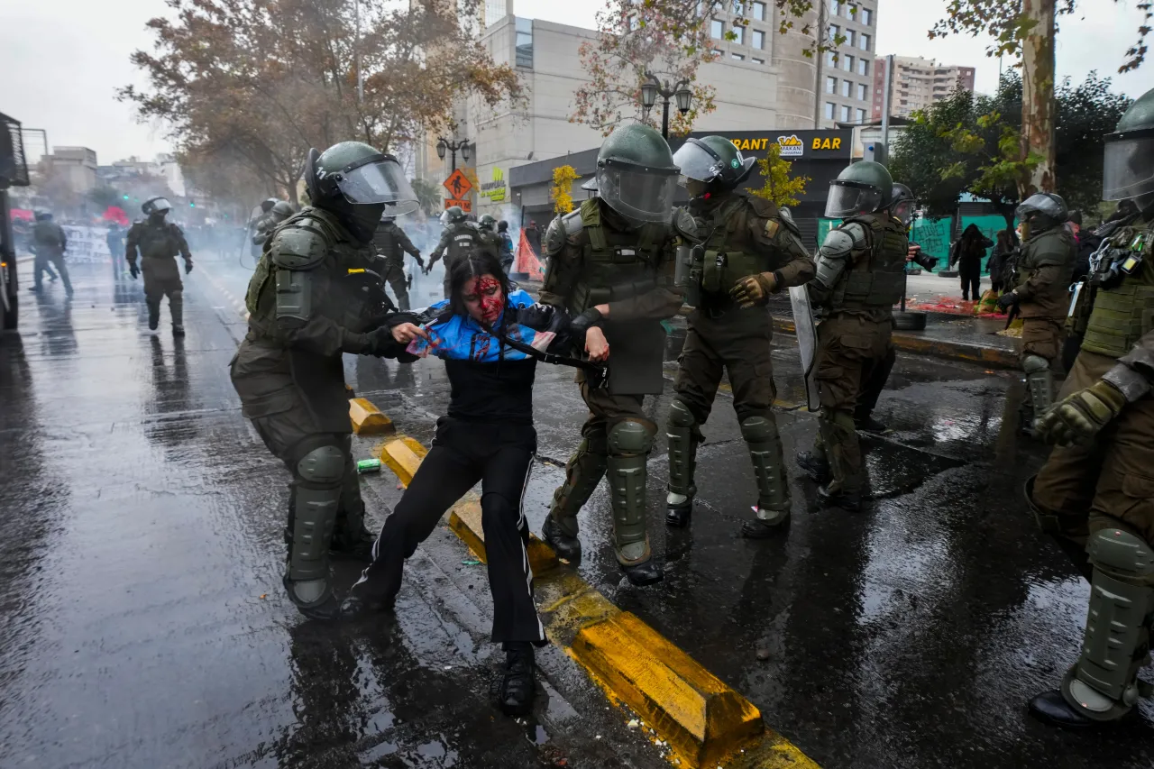 Chile: Massive Anti-Neoliberal Student Protests Face Violent Repression