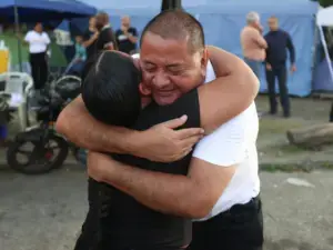 Arturo Sairias embraces a family member after being released from the Rodeo 1 prison in Guatire, Venezuela, June 14, 2026. Photo: Ronald Peña R/EFE.