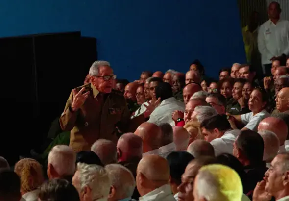 Cuban leader Raul Castro speaks during a gala commemorating the 100th anniversary of his brother Fidel Castro’s birth at the Karl Marx theater in Havana, Cuba, August 13, 2026. Photo: Ramon Espinosa/Ap.