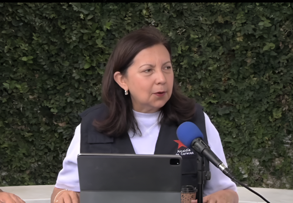 Caracas Mayor Carmen Meléndez speaks on her radio program Habla Caracas. Photo: Habla Caracas/screenshot.