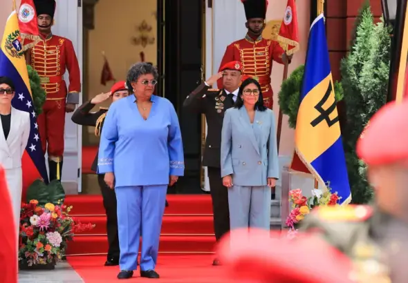 Barbados Prime Minister Mia Mottley being received by Acting President Delcy Rodriguez at Miraflores Palace, Caracas, on Monday, August 24, 2026. Photo: Venezuelan Presidential Press.