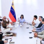 Meeting between the Venezuelan delegation and representatives of Miyamoto International and TFI Solutions. Photo: Presidential Press.