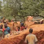 An artisanal gold mine in Mali. Photo: Moises Focus.