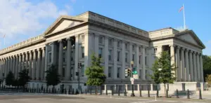 The US Treasury Department building in Washington, DC. Its Office of Foreign Assets Control amended eight licenses governing limited transactions with Venezuela. Photo: Rchuon24/Wikimedia Commons (CC BY-SA 3.0).