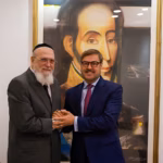Venezuelan Foreign Minister Felix Plasencia shakes hands with the head of the Jewish community in Venezuela, Rabbi Isaac Cohen, in Caracas on Sunday, August 9, 2026. Photo: X/@Cancilleria_ve.