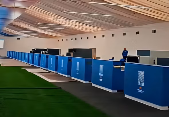 Check-in counters at the unfinished provisional terminal at Simón Bolívar International Airport in Maiquetia, La Guaira state, Venezuela. Photo: X/@dgaviacion_.