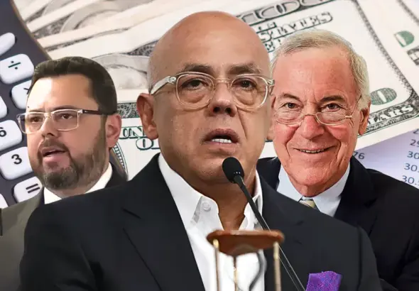 Photo composition depicting National Assembly President Jorge Rodríguez, US neoliberal economist Steve Hanke, and opposition Deputy Antonio Ecarri against a backdrop of US dollar bills and a calculator. Photo: Orinoco Tribune composition based on a CriptoNoticias photo.