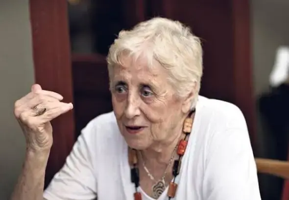 The journalist and writer Stella Calloni in the interview. Photo: Lois Pérez Leria (author).