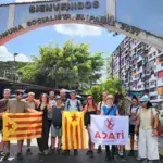A group of Catalan internationalists visits the Panal 21 commune in the 23 de Enero neighborhood of Caracas, Venezuela. Photo: Leonardo Fernandes (author).